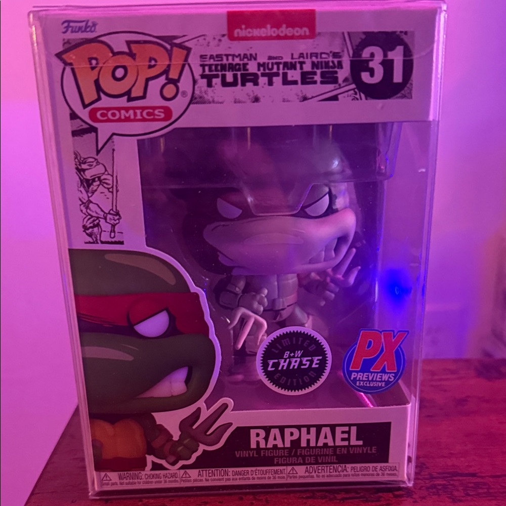 Funko Pop! Comics TMNT Raphael Chase Figure - Gray